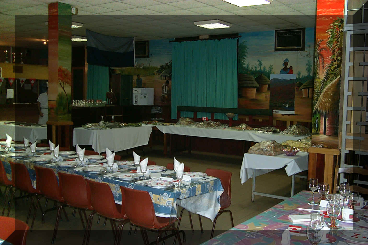 festin2.jpg (1092132 bytes)